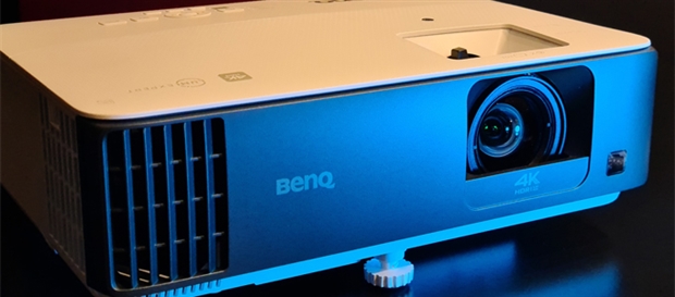 BenQ TK700STi